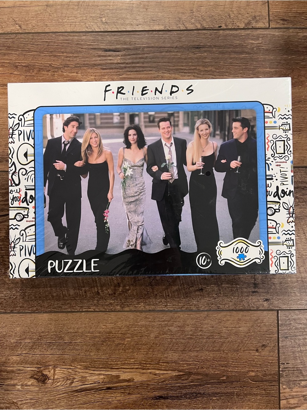 NWT Friends 1000 Piece Puzzle